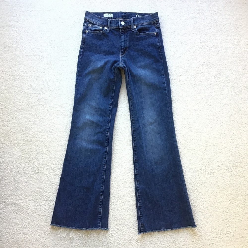GAP 1969 FRAYED BLUE JEANS SIZE 26 REGULAR